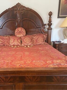 Classic Red and Gold Damask Comforter - Timeless Home Bedding